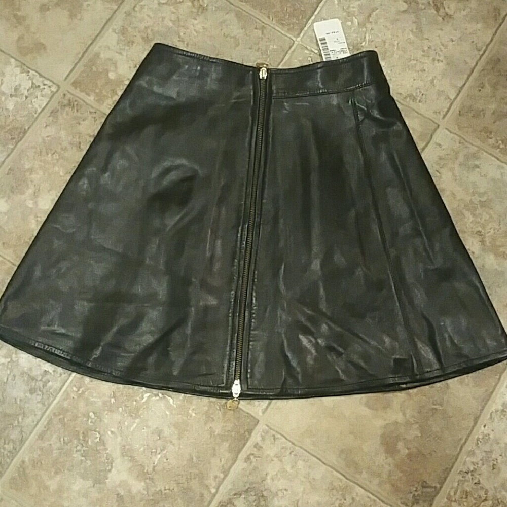 NWT "VAKKO SPORT" A-LINE LEATHER SKIRT