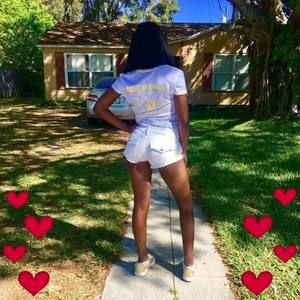 Meet your Posher, Tacarra