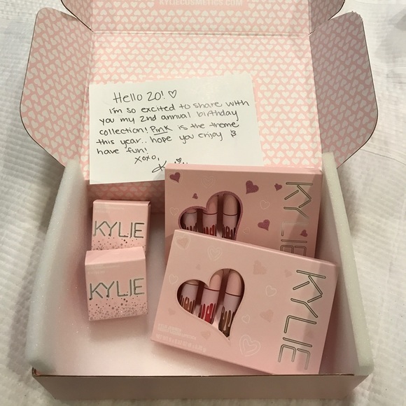 KYLIE BIRTHDAY COLLECTION MATTE MINI GORG NEW - Picture 5 of 7