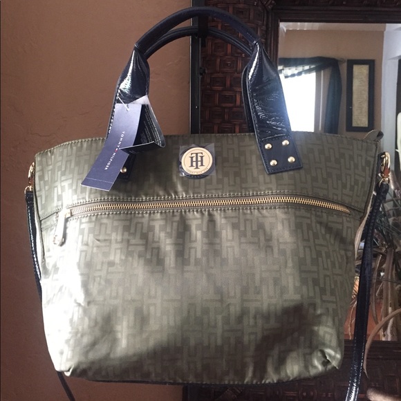 Tommy Hilfiger Handbags - Tommy Hilfiger Handbag
