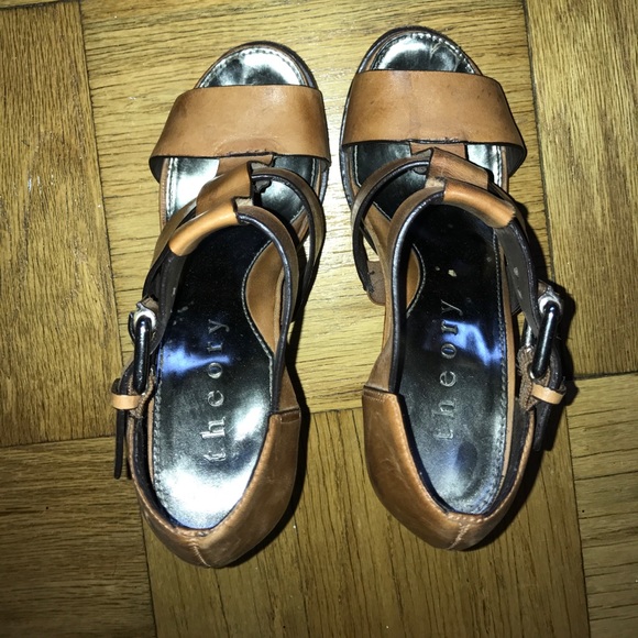 Theory Sandles - Picture 6 of 7