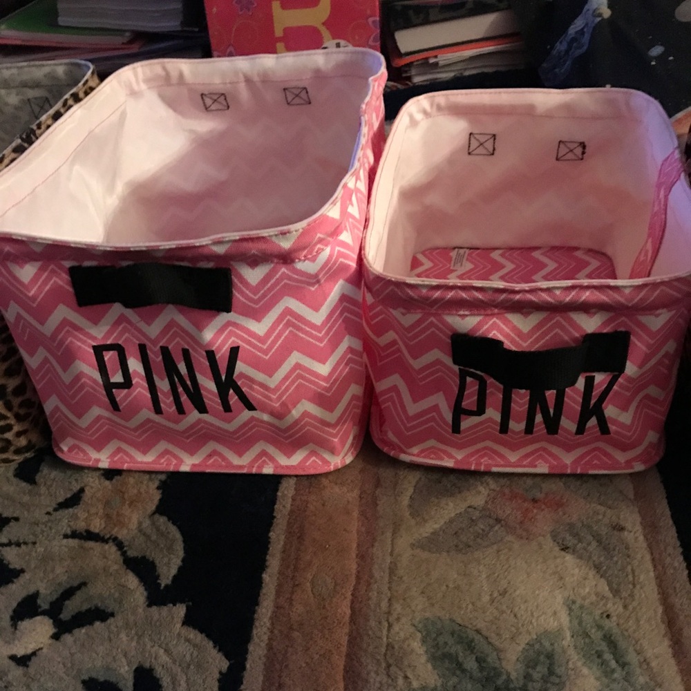 Vs pink bins