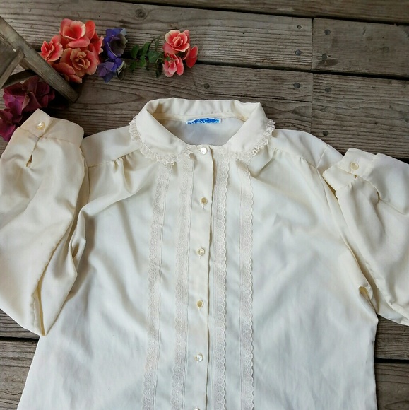 Vintage retro 1960's Lady Holiday white blouse - Picture 1 of 4