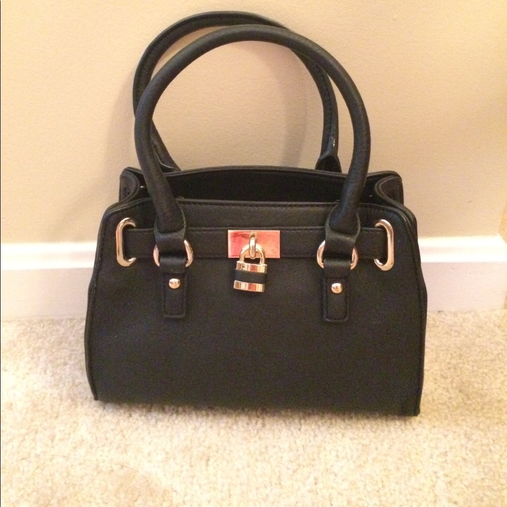 Charming Charlie Purse
