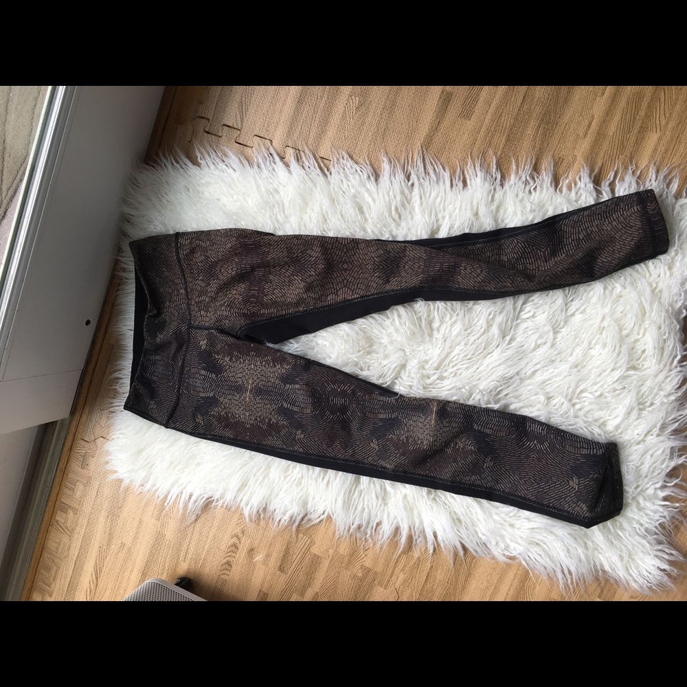 Lululemon Black and Brown yoga pants