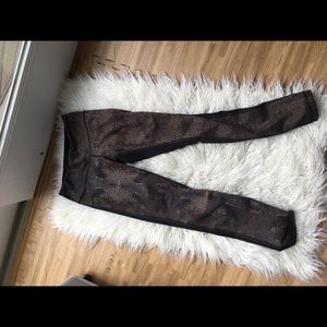 Lululemon Black and Brown yoga pants