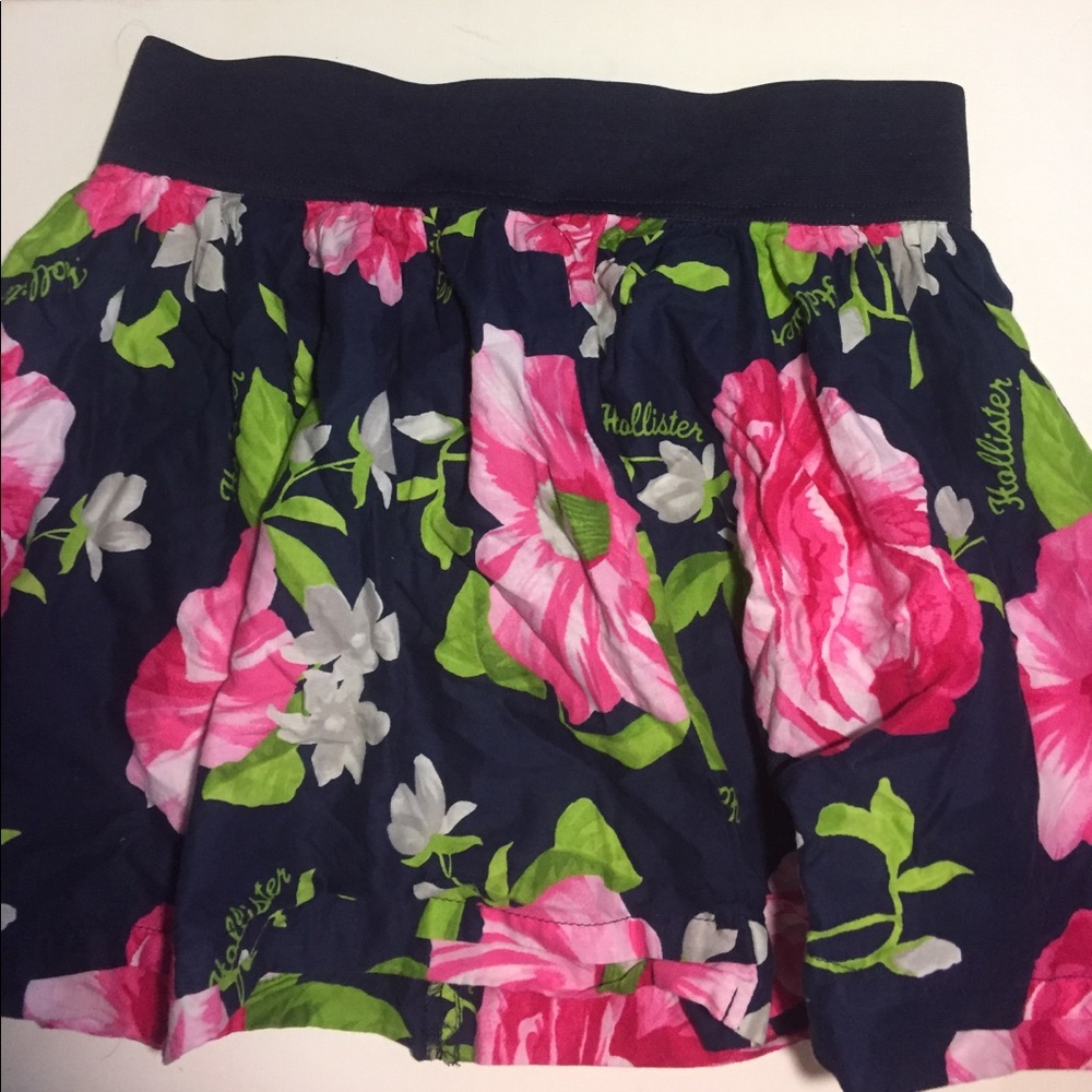 HOLLISTER SKIRT