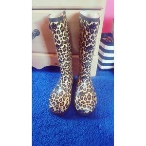 Cheetah rain boots