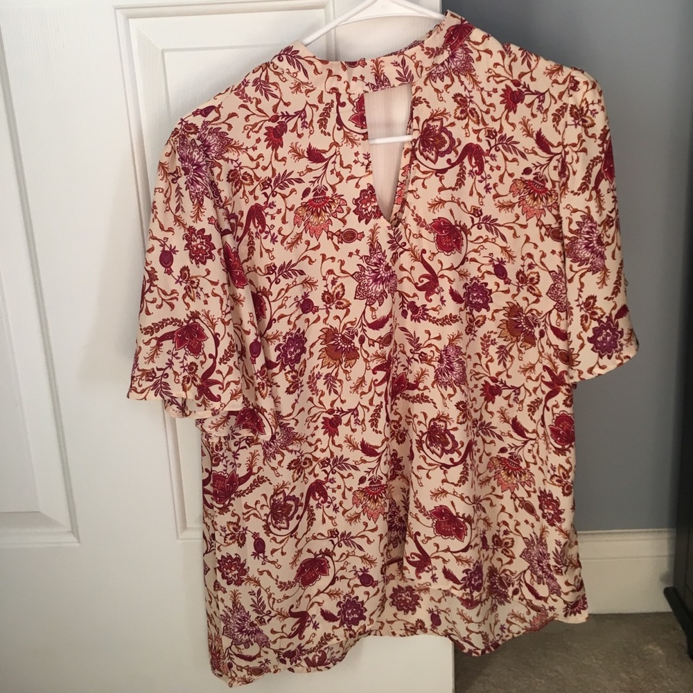Patterned top