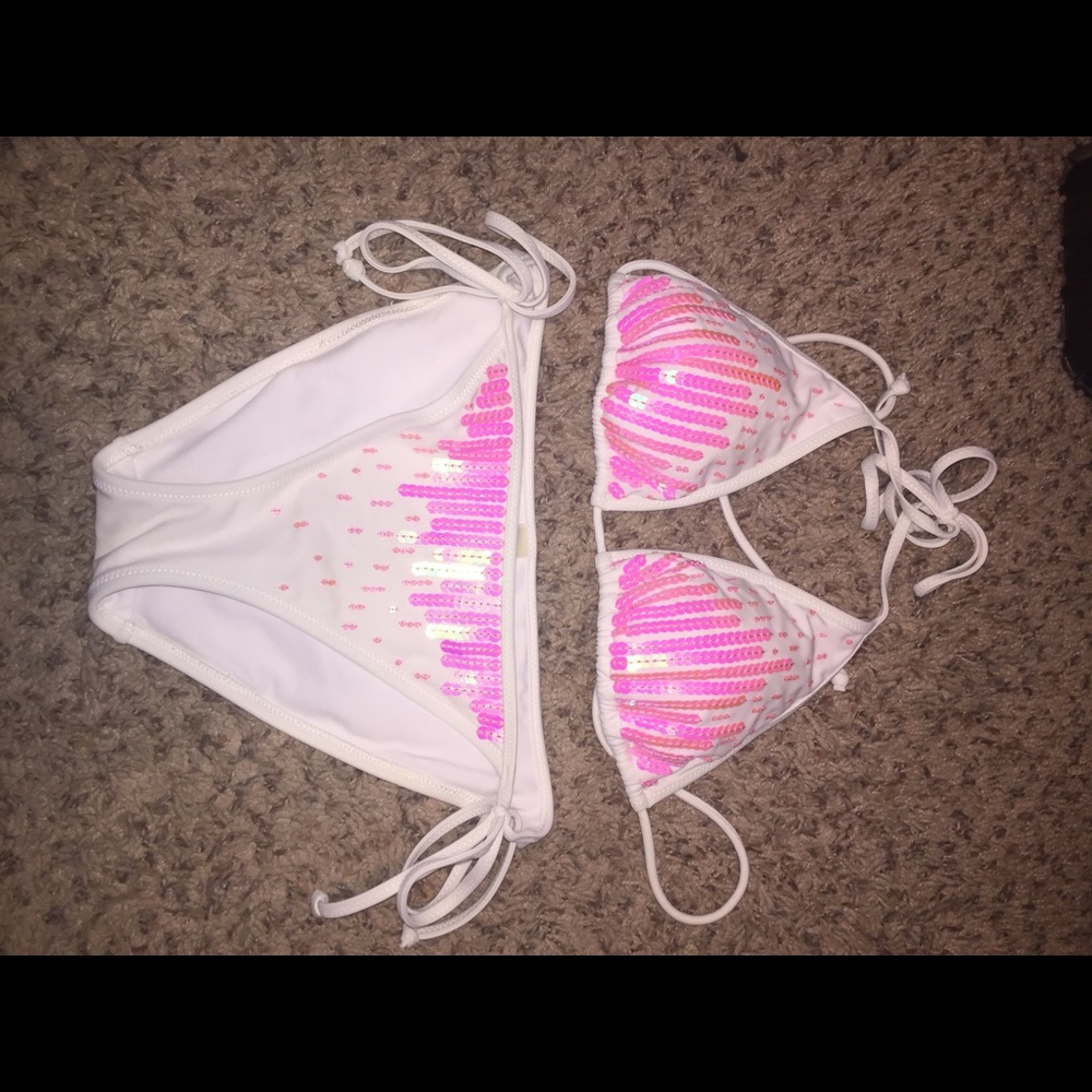 Victoria's Secret bikini