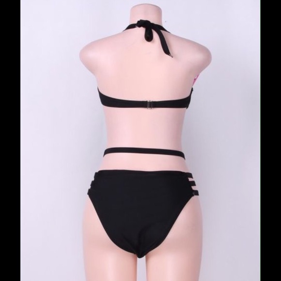 ❤️SALE❤️ Black strappy monokini - Picture 4 of 4