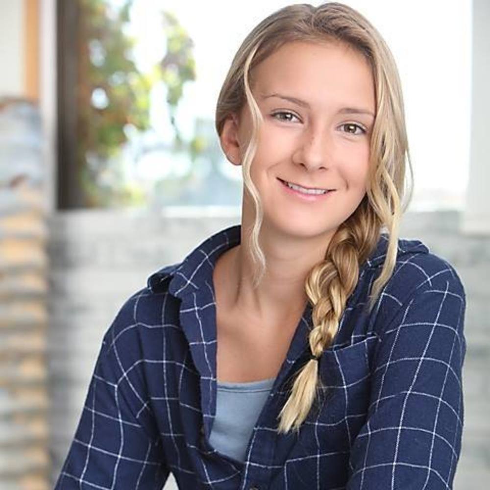 Meet your Posher, Noelle