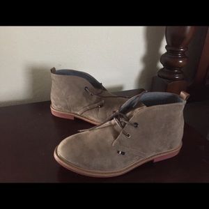 Tommy Hilfiger suede ankle boot