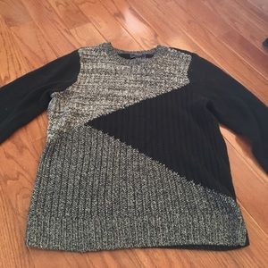 Super cute grey sweater!!