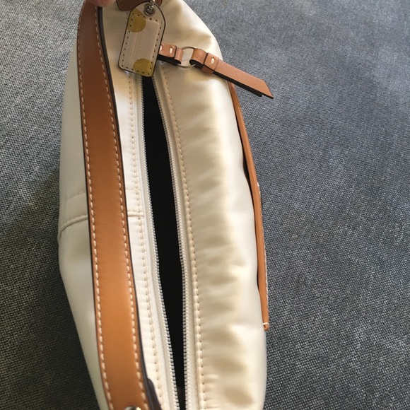 Coach purse - Picture 3 of 4