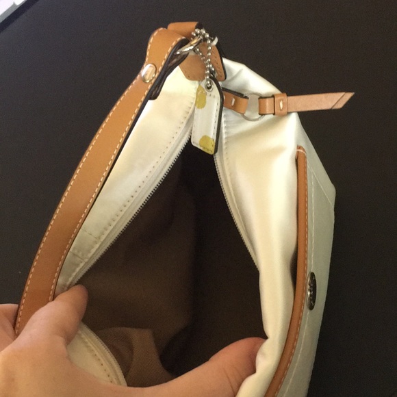 Coach purse - Picture 4 of 4