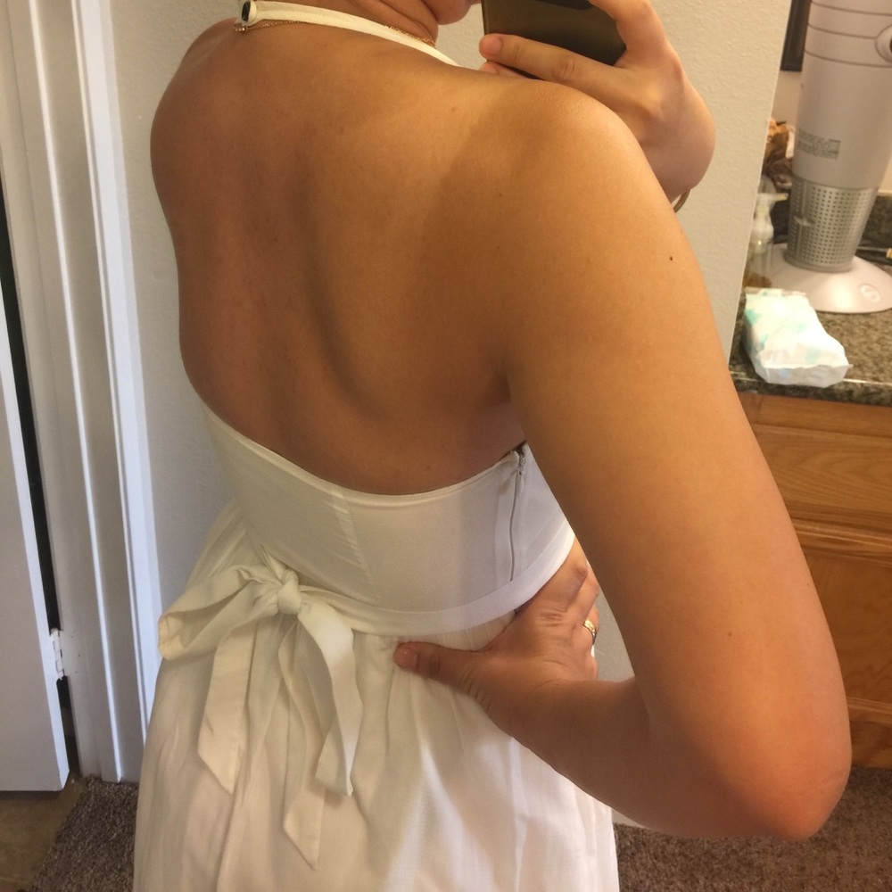 Super elegant white open back dress - Picture 3 of 5