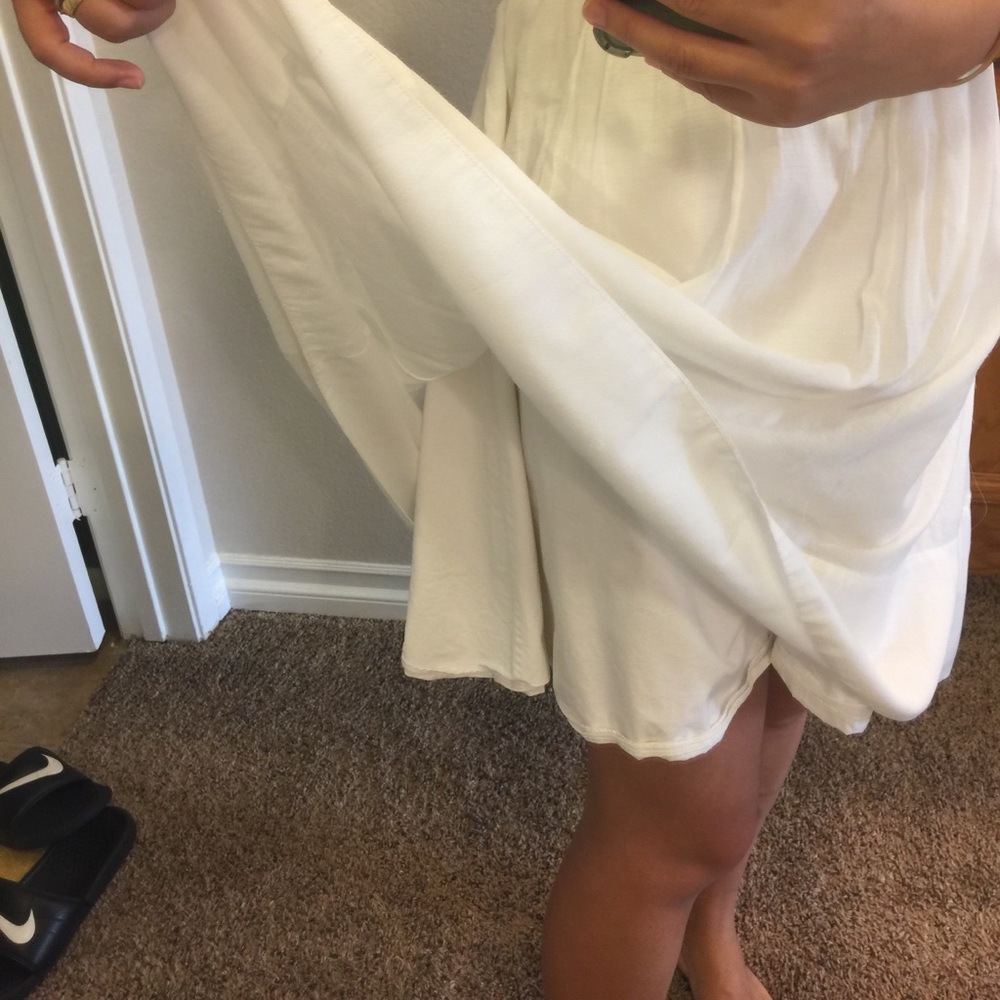 Super elegant white open back dress - Picture 4 of 5