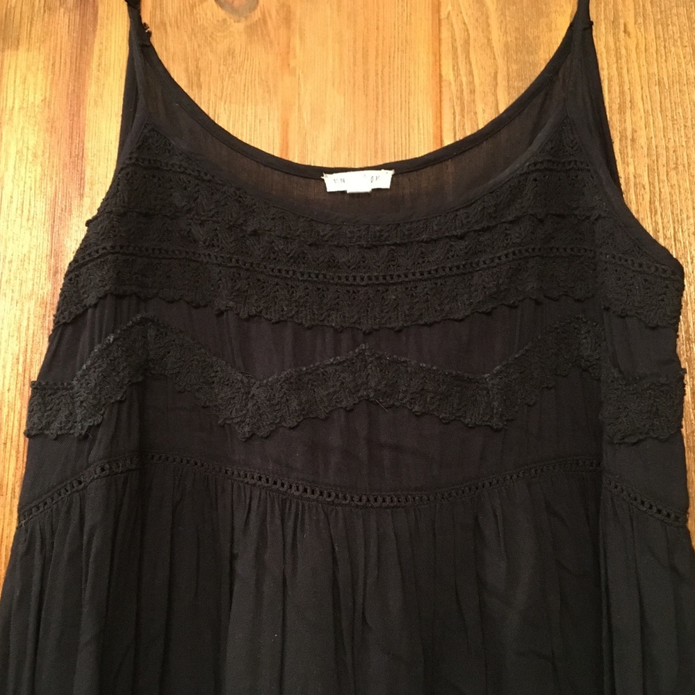 💥 2 for $14 💥 En Creme little back dress