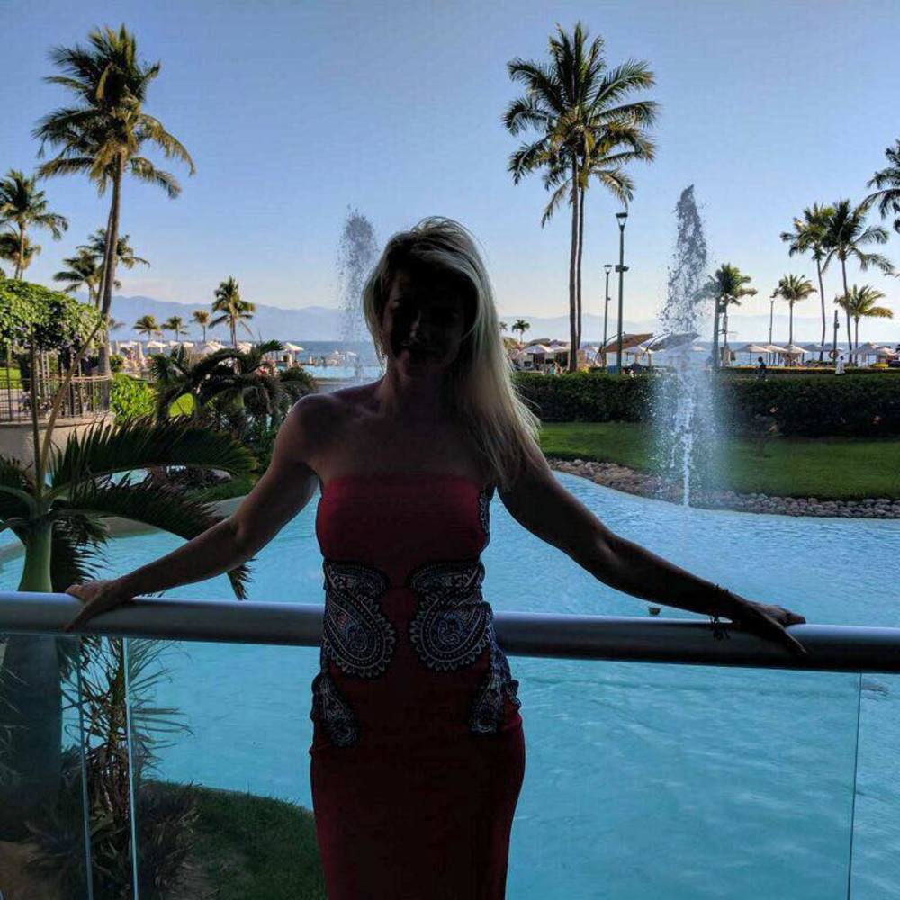 Meet your Posher, Jennifer