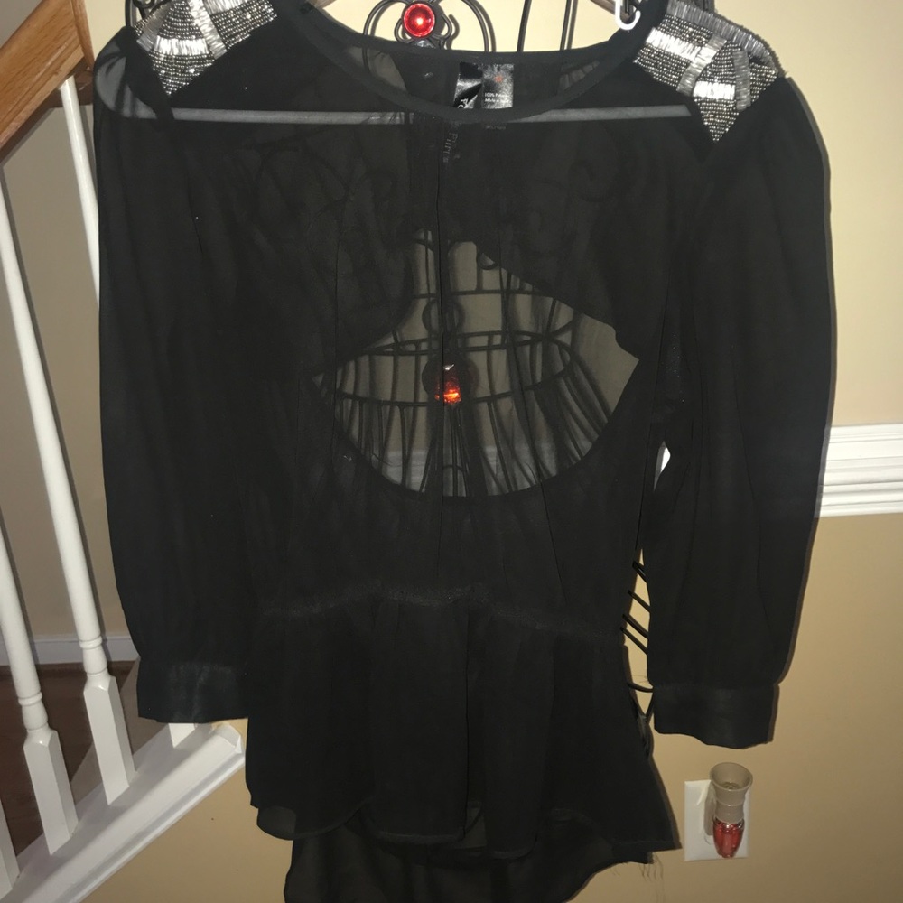 Black shirt