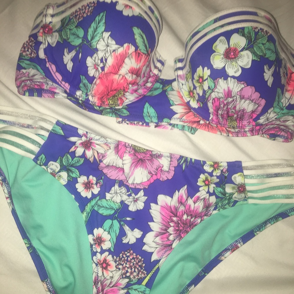 Shade & Shore bikini