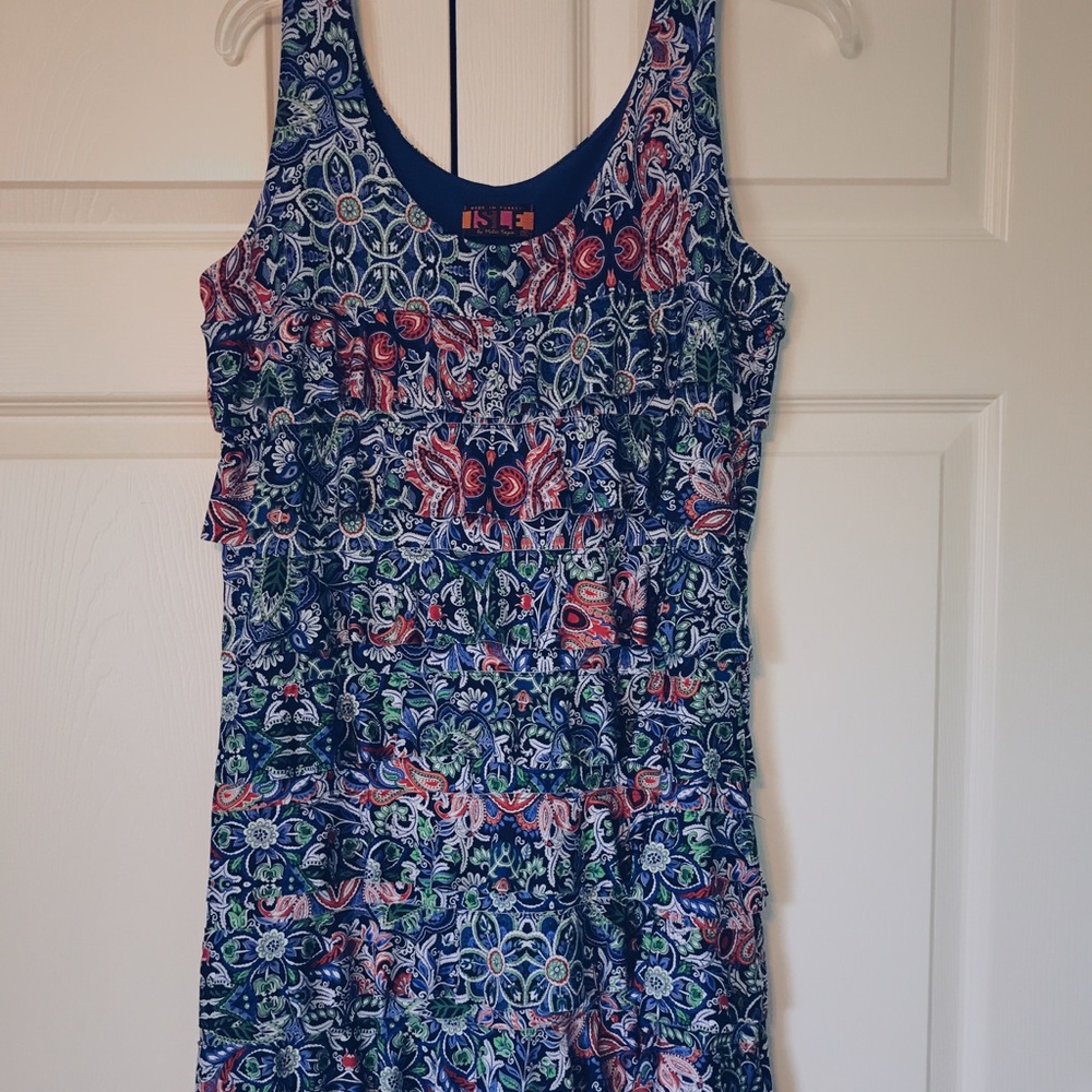 Floral figure forming dress