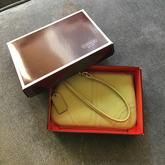 Green Coach wristlet - Picture 1 of 3