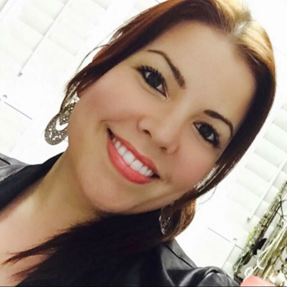 Meet your Posher, Dana