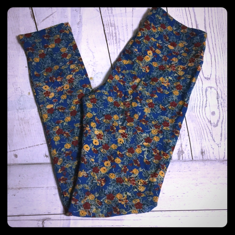 🌺Flower one Size leggings NWT