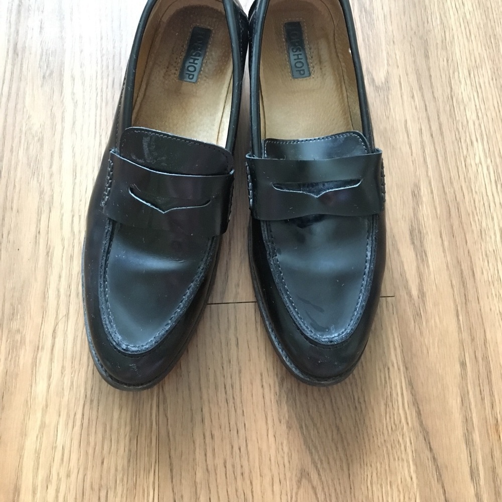 Oxford shoes in black from Topshop