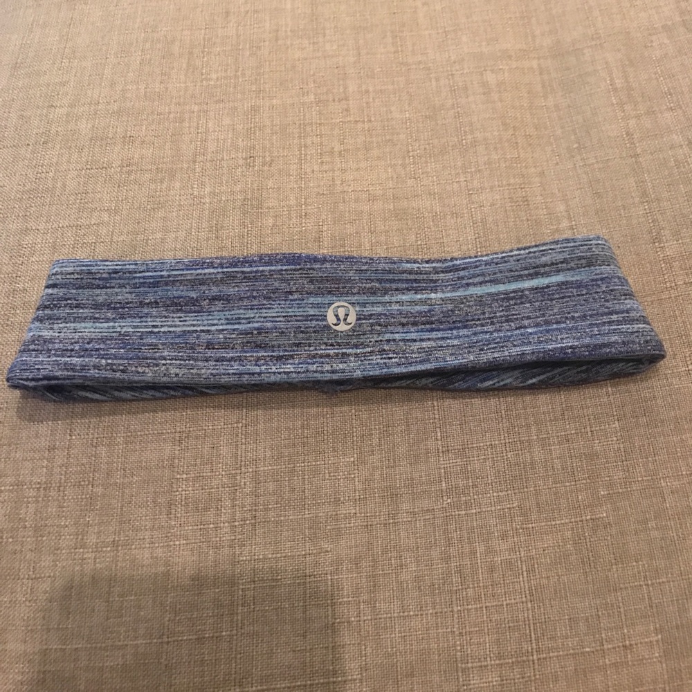 NEW! LULULEMON HEADBAND