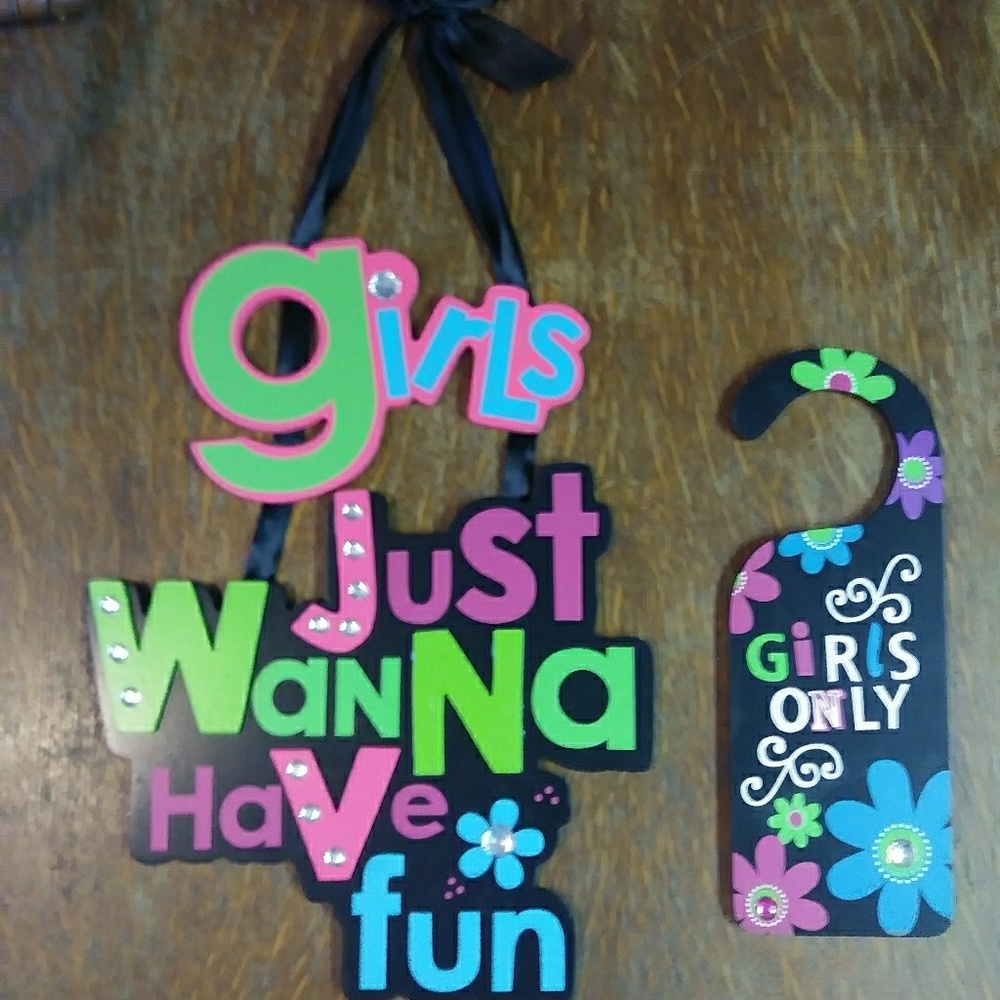 Room decor for teen girl