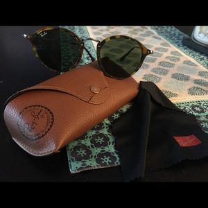 Ray Bans - Round Fleck Tortoise