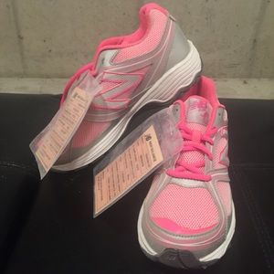 Susan B. Komen New Balance Tennis Shoes