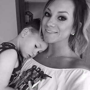 Meet your Posher, Dana