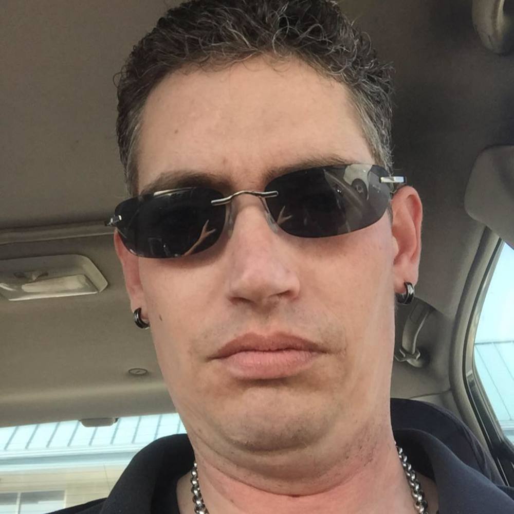 Meet your Posher, Mradidas