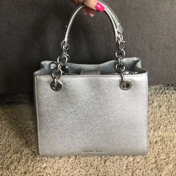 🔴SOLD🔴 Michael Kors Purse - Picture 3 of 8