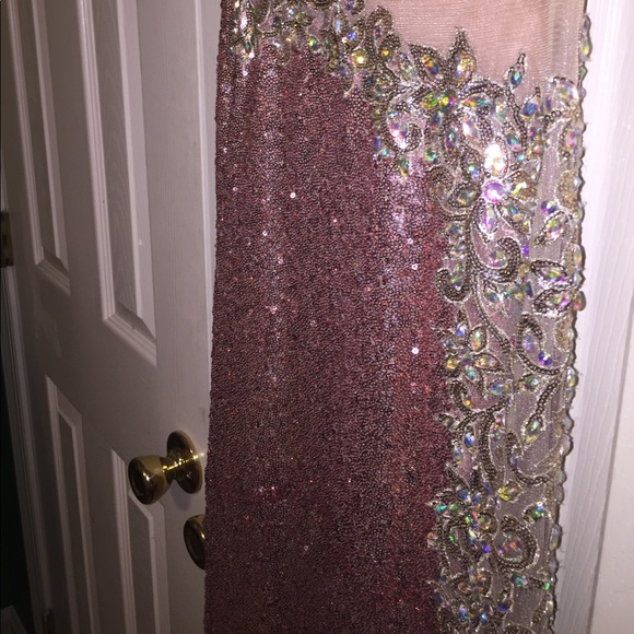 Formal Dress - Picture 7 of 8