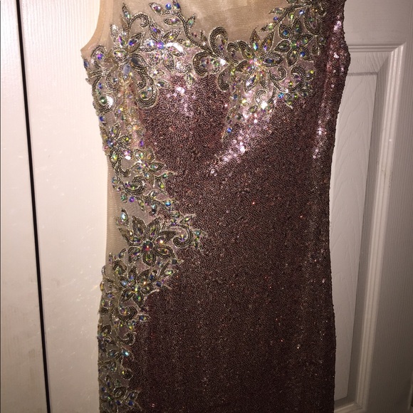 Formal Dress - Picture 8 of 8