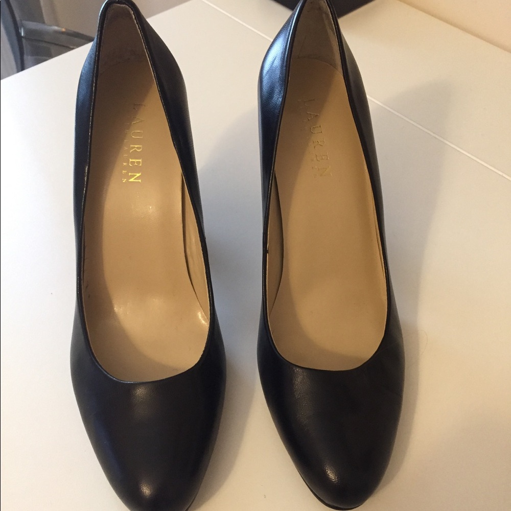Ralph Lauren Black Leather Pumps size 7.5
