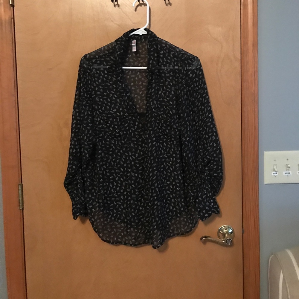 5 for $10 🚨Sheer Blouse