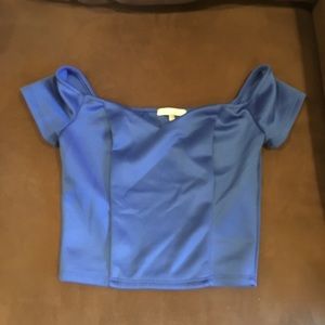 Blue mini-Vneck crop top.