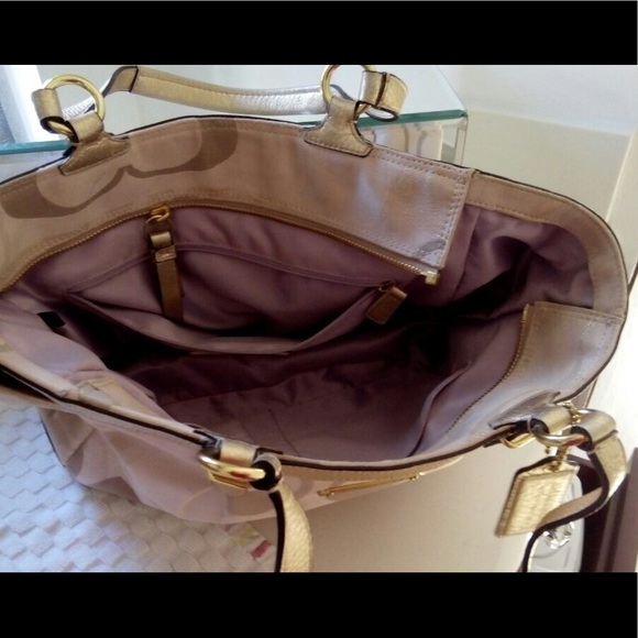 Coach handbag - Picture 3 of 5