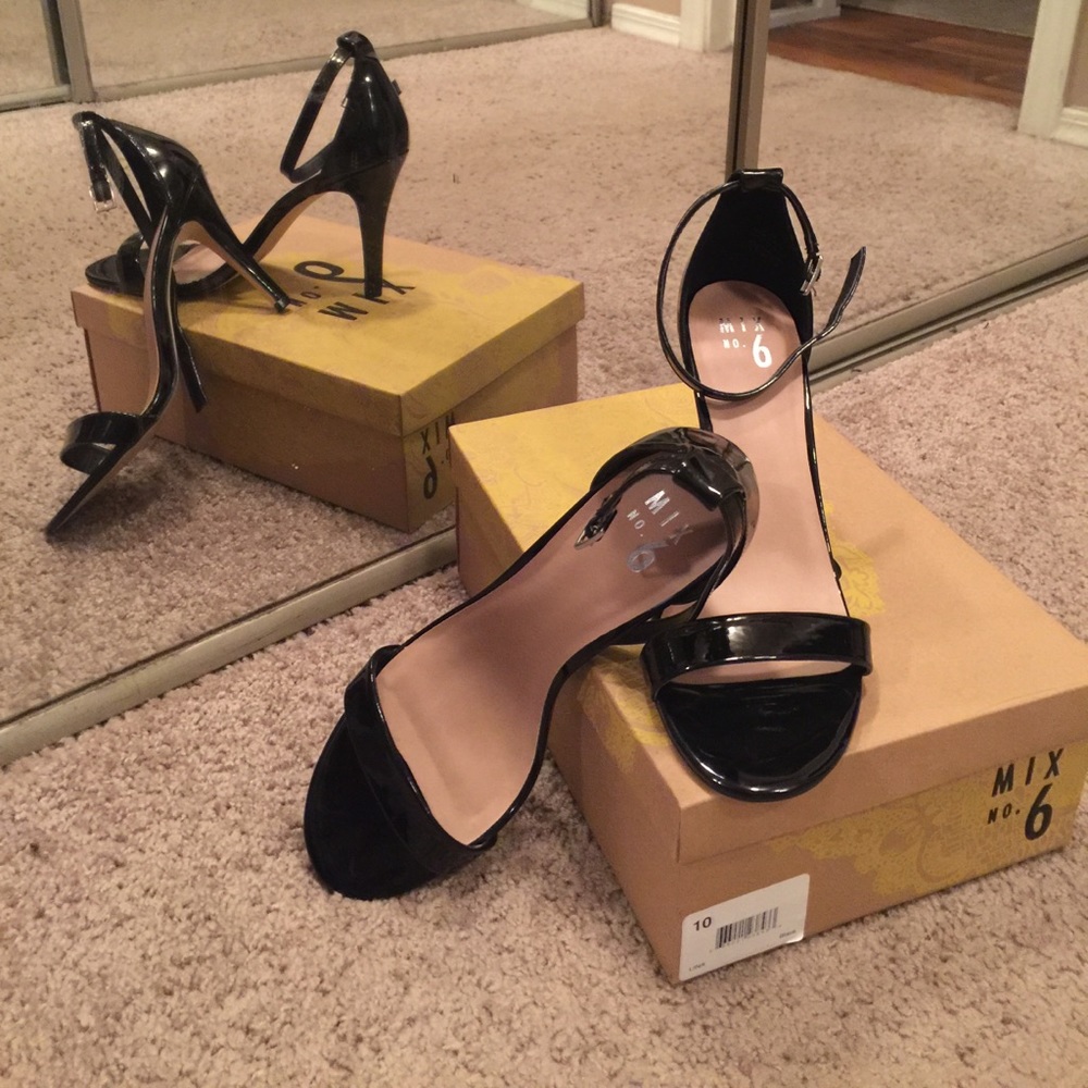 Classic Patent Black Sandal
