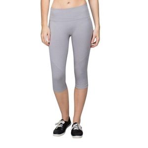 Lululemon In The Flow Crop leggings