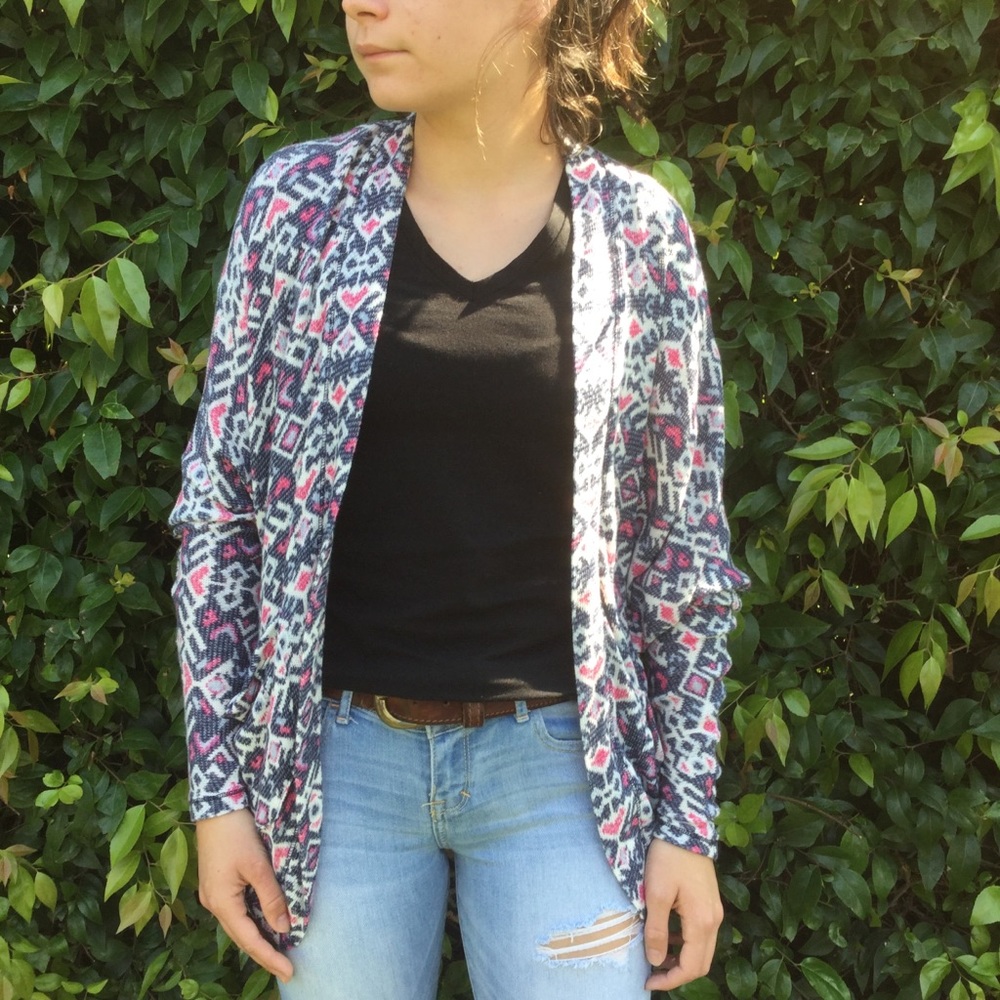 Colorful tribal print cardigan with pockets