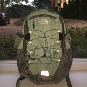 The North face Women’s Borealis Backpack NWOT