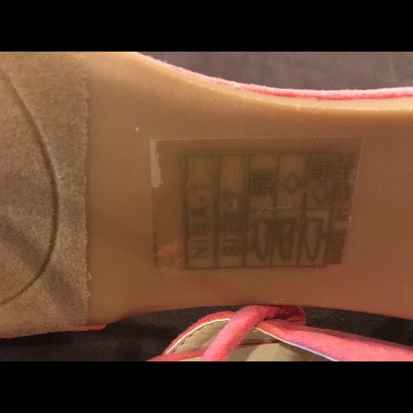 Brand new suede peach flats. - Picture 3 of 3