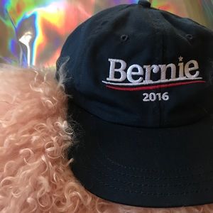 Bernie sanders dad hat